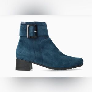 Mephisto Gianina peacock blue suede bootie ankle buckle boots Size US 8 NWT